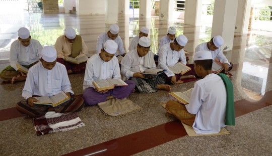 عباقرة التلاوة - دار التراث القرآني